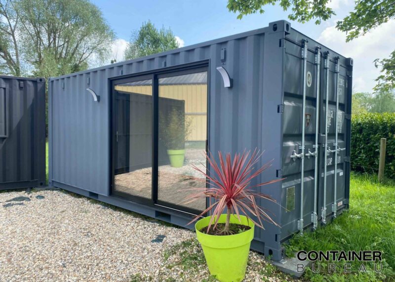 20-FOOT CONTAINER OFFICE